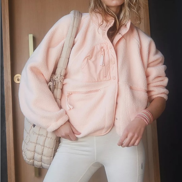 Free People FP Movement Hit The Slopes Fleece Jacket in Light Pink Medium - Picture 1 of 5